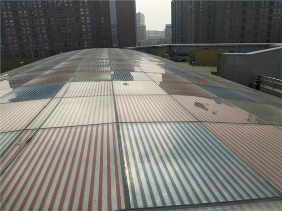 张江万科翡翠公园户外电动天棚遮阳帘,豪异遮阳 张江万科翡翠公园户外电动天棚遮阳帘,豪异遮阳