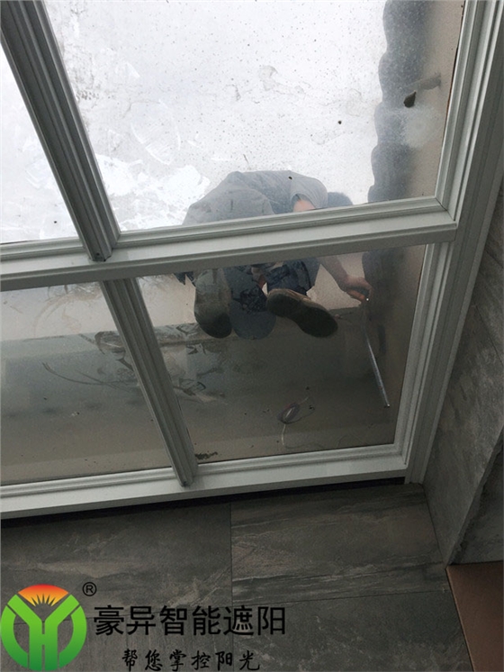 别墅玻璃阳光房如何遮阳,豪异遮阳,4000-121-696