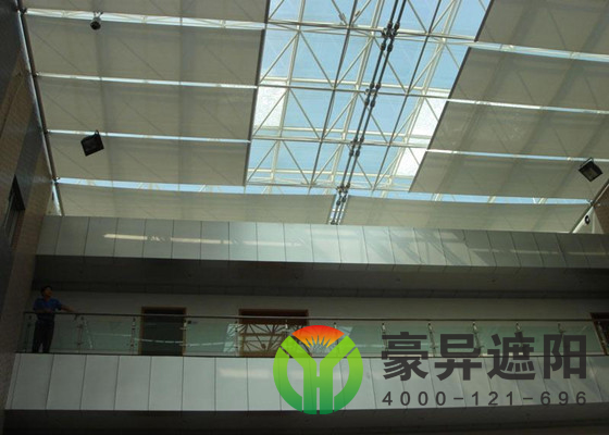 玻璃采光顶遮阳帘,电动天棚帘,上海电动天棚帘厂家,豪异遮阳,4000-121-696