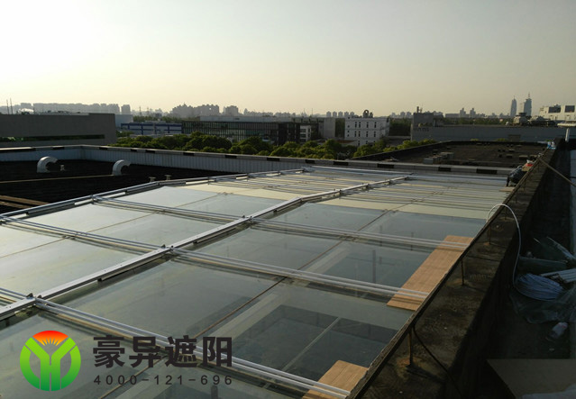 大面积玻璃顶户外电动遮阳天幕,豪异上海户外电动天幕厂家,4000-121-696