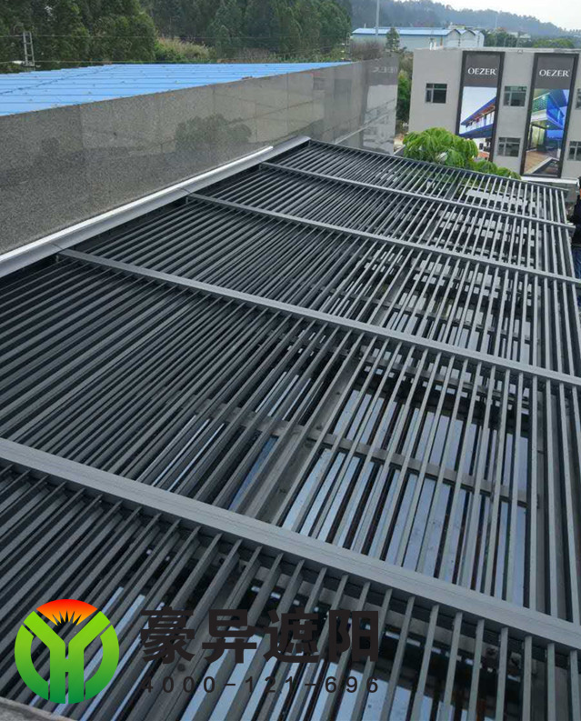 户外电动伸缩百叶,豪异遮阳,4000-121-696 户外电动伸缩百叶,豪异遮阳,4000-121-696