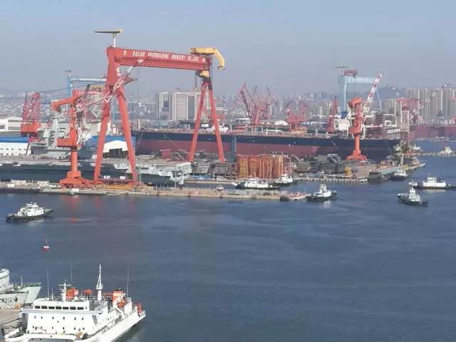 豪异热烈庆祝中国首艘国产航母扬帆远航！