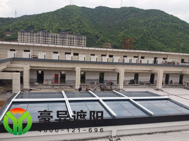 玻璃顶外电动遮阳帘,豪异遮阳,4000-121-696 玻璃顶外电动遮阳帘,豪异遮阳,4000-121-696