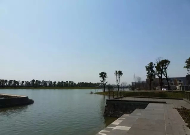 豪异遮阳办公室电动卷帘荣幸能进入巨人网络 豪异遮阳办公室电动卷帘荣幸能进入巨人网络