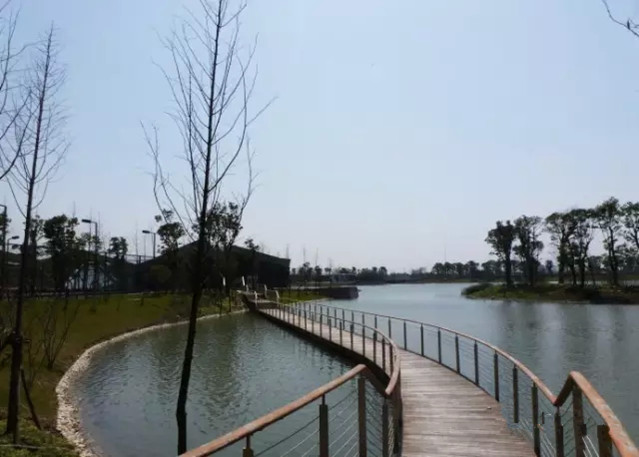 豪异遮阳办公室电动卷帘荣幸能进入巨人网络 豪异遮阳办公室电动卷帘荣幸能进入巨人网络