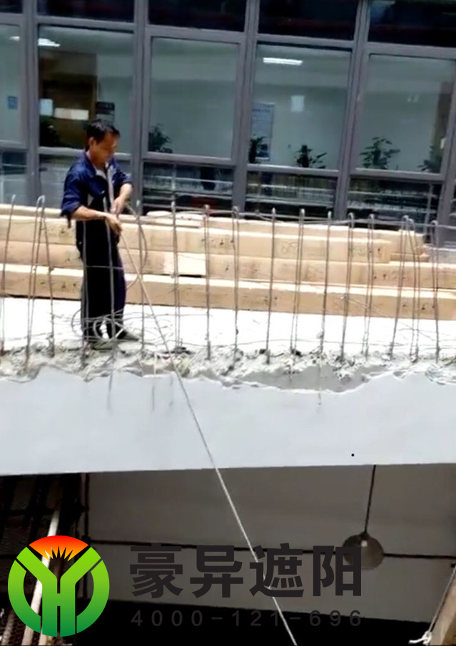 豪异遮阳新龙华酒店户外天幕遮阳帘案例,4000-121-696