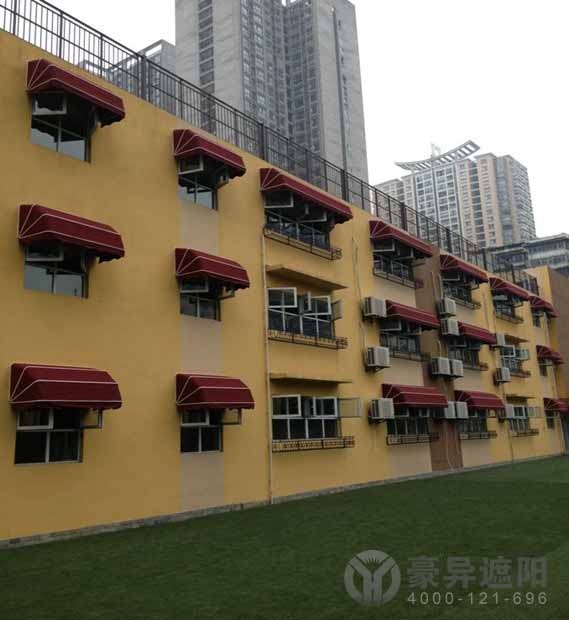 7天假日酒店 法式折叠棚工程 圆满收工 7天假日酒店 法式折叠棚工程 圆满收工